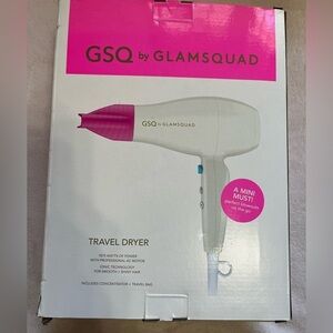 GSQ by Glamsquad Travel Dryer. New in Box. NIB. 1875 Watts. Includes Travel Bag.